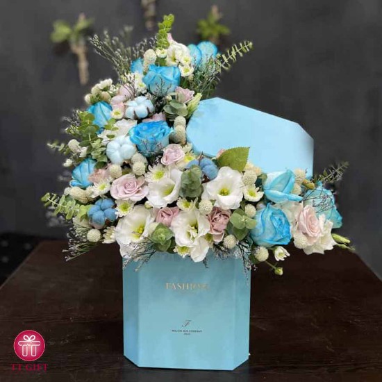 Atrin Economic Blue and White Lisianthus and Rose Flower Box