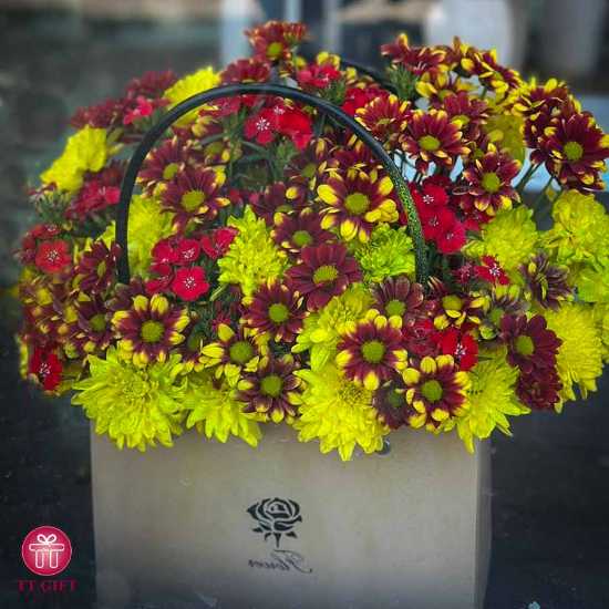 Azadeh Economic Green and Red Chrysanthemum Flower Box