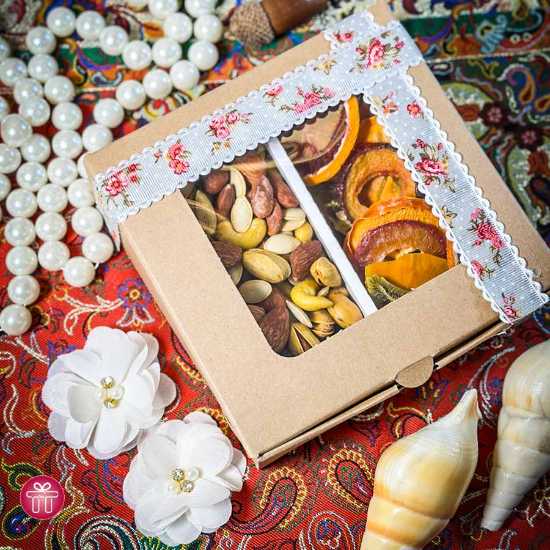 Economy box of nuts and dried fruit