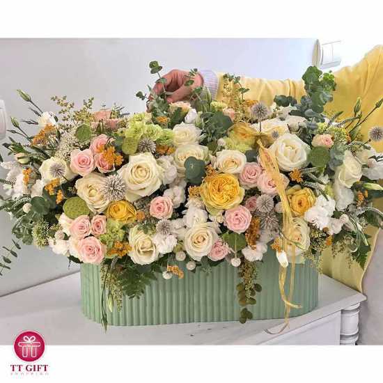 Shima Luxury White Rose Flower Box
