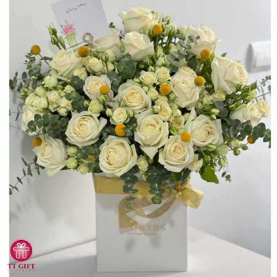 Elmira White Rose Flower Box