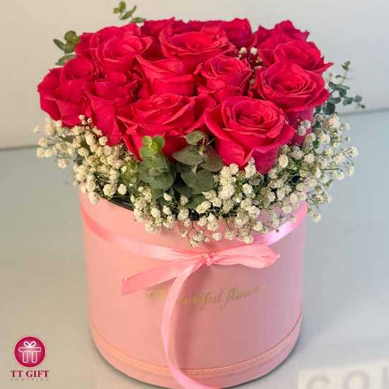 Niayesh Pink Rose and Gypsophila Flower Box