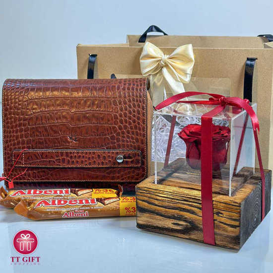 Men's gift package(leather passport bag+eternal rose+chocolate)