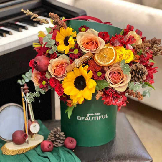 Yalda Sunflower and Rose Flower Box
