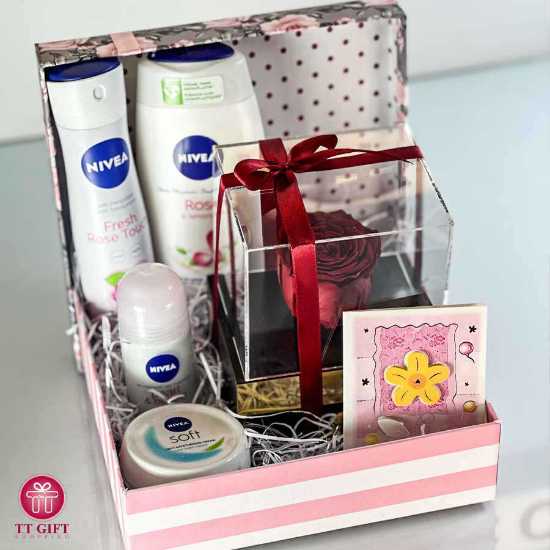 Nivea set for women and red eternal rose package