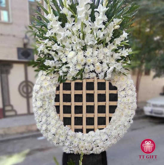 Liana White Gladiolus and Chrysanthemums Funeral Wreath Flower