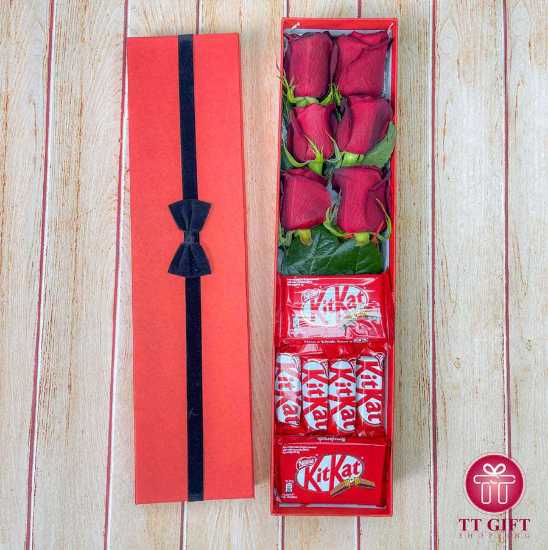 Red Rose and Kitkat Chocolate Flower Box for Valentine's Day