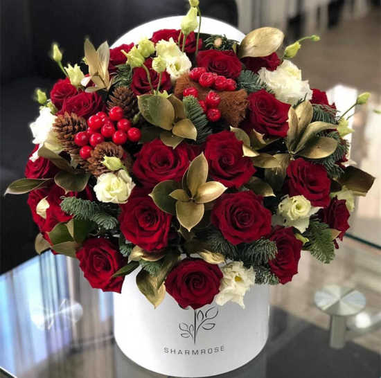 Golden Yalda Red Rose Flower Box