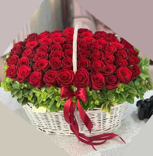 Shadab Red Rose Flower Basket