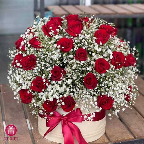 Mahsa Red Rose and Gypsophila Flower Box for Birthday