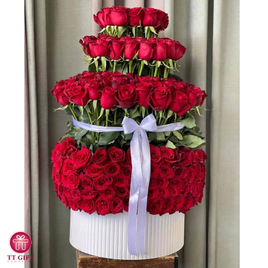 Shabnam Luxury Red Rose Flower Box
