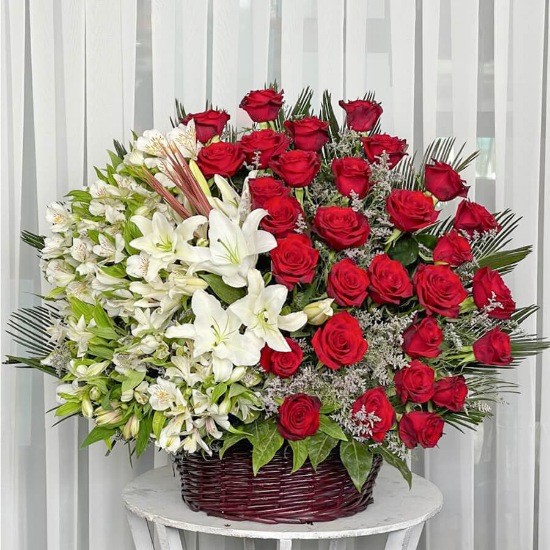 Targol Red Rose and Oriental Flower Basket for Opening