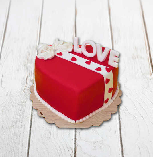 Romantic Cake