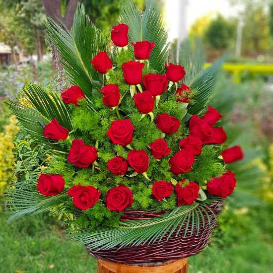 Titi best-selling Red Rose Flower Basket