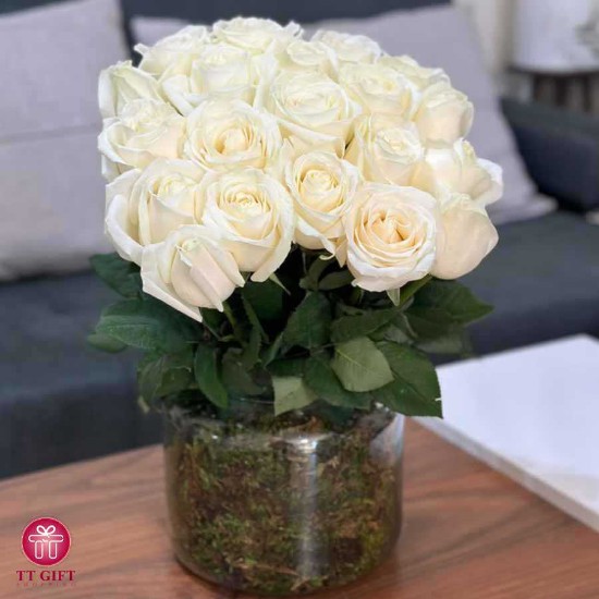 Mahshid White Rose Flower Vase for Opening
