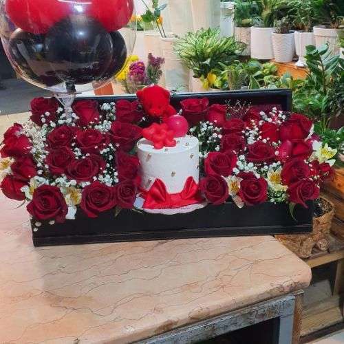 گل و کیک چند طبقه 8283