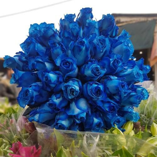 باکس گل زیبا با رز ابی 6038