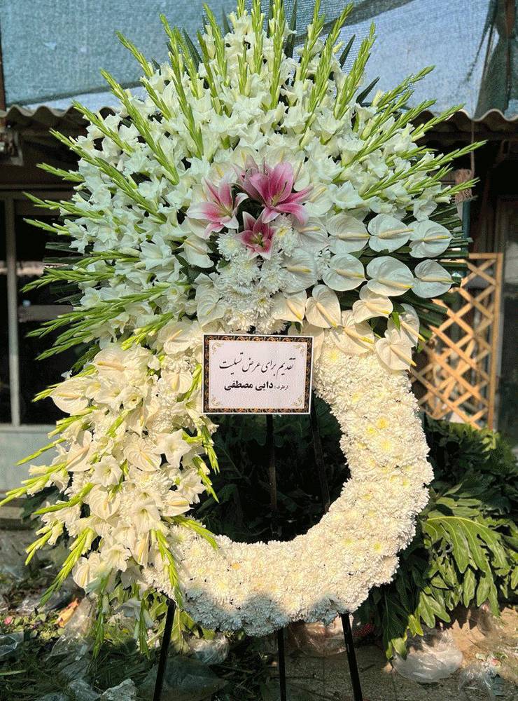تاج گل کد 27 – فروشگاه گل شاهانه