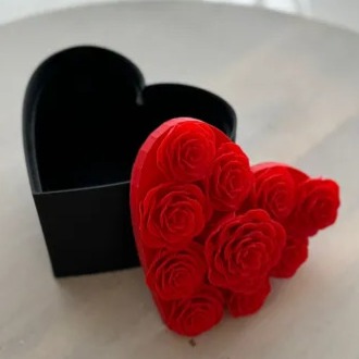 باکس گل رز قلبی