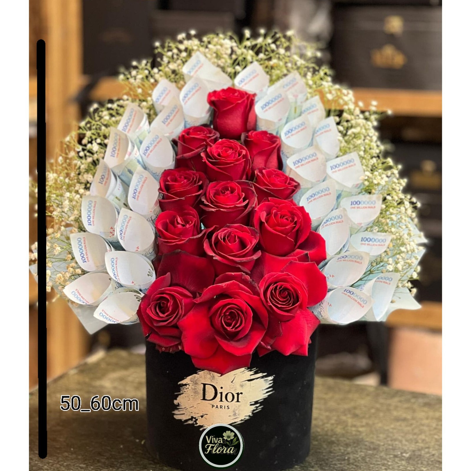 باکس گل رز قرمز با پول آرایی