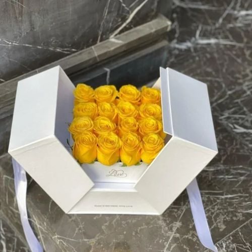 باکس گل رز زرد 3127