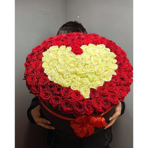 باکس گل رز قلبی مناسب ولنتاین 6325