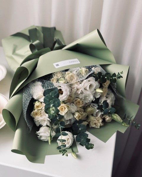 جعبه گل آوینا