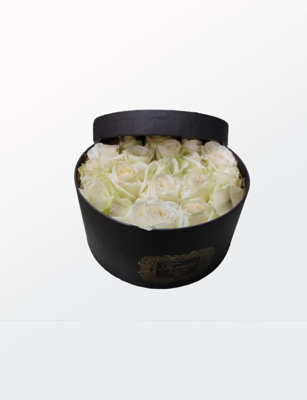 باکس گل رز سفید