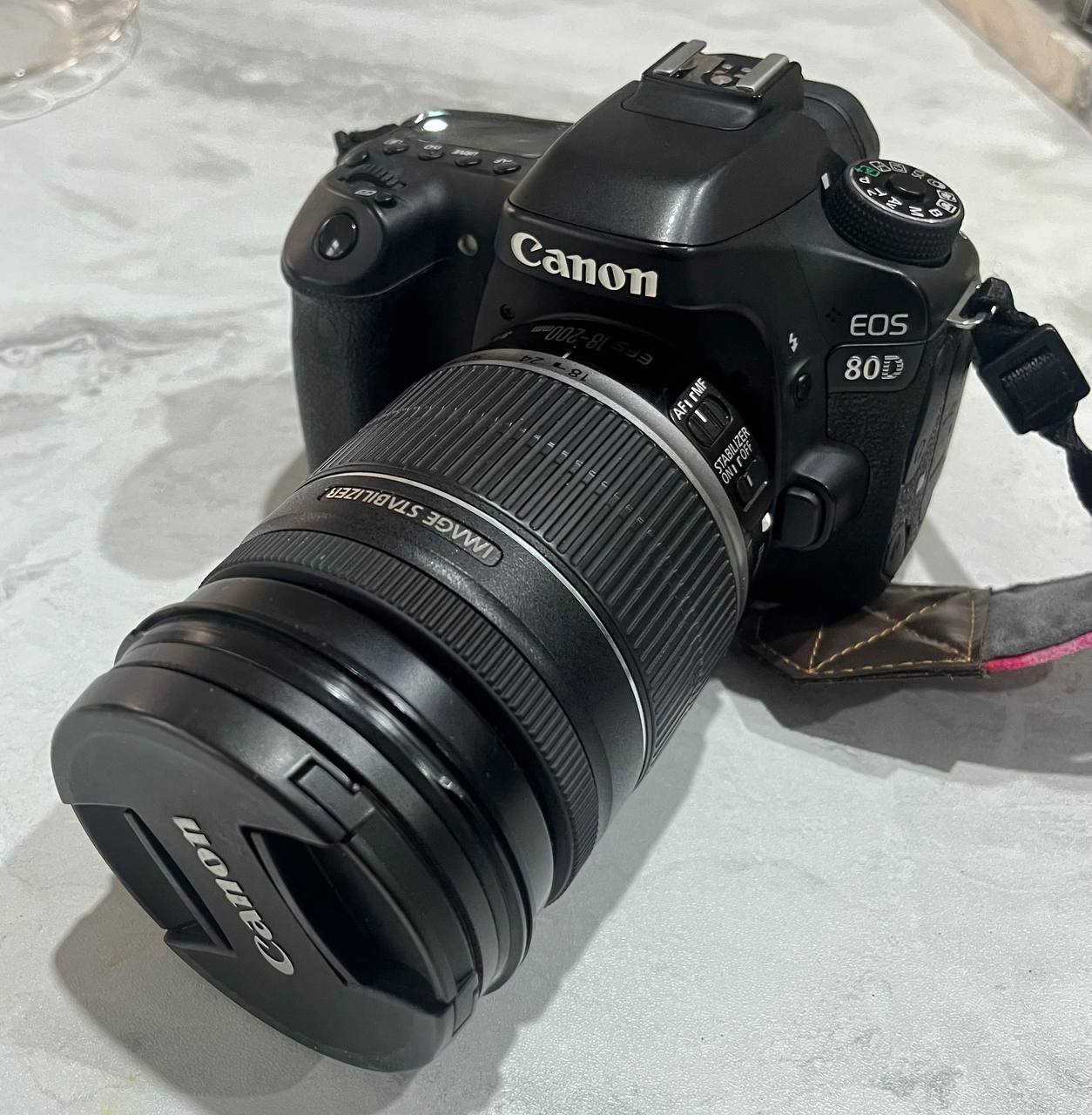 بدنه دوربین 80D