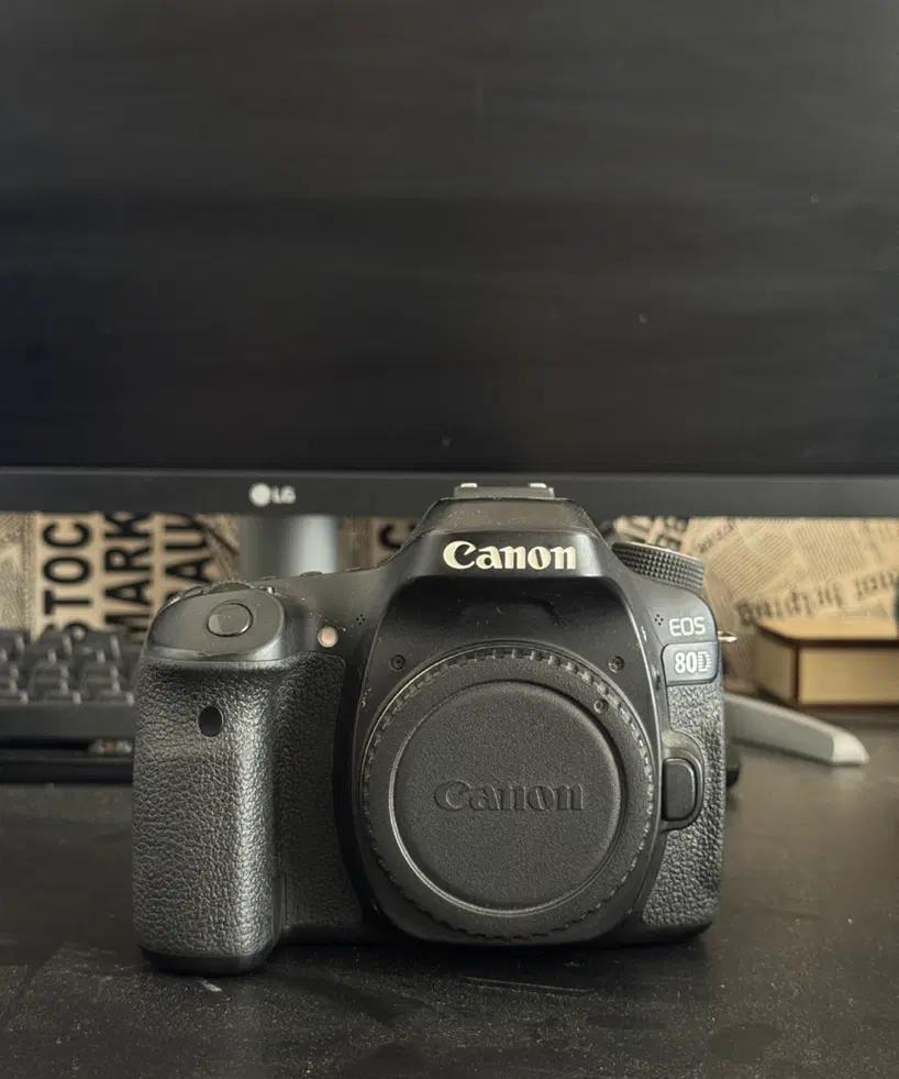 Canon 80D 18-200 Canon