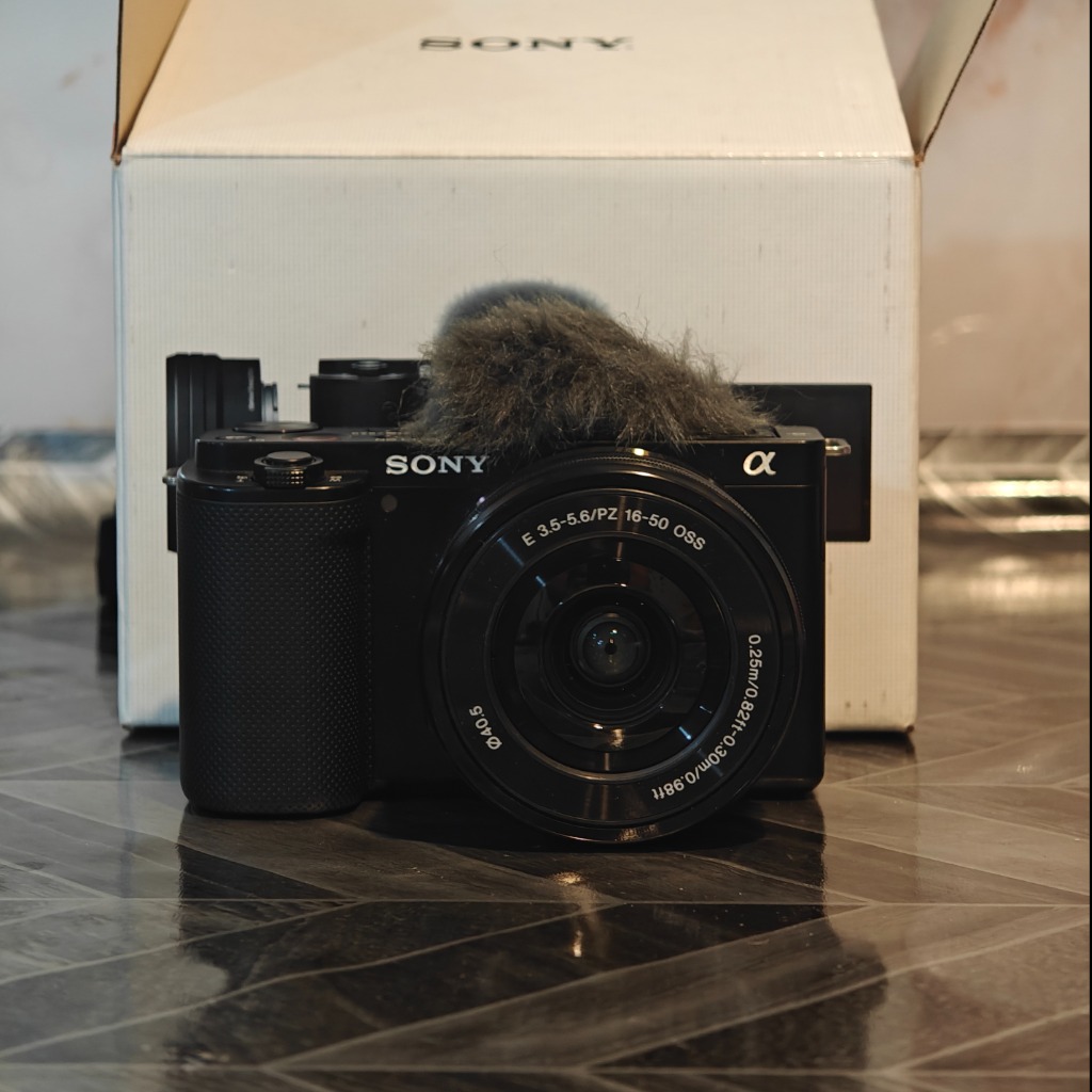 دوربین بدون آینه Sony ZV-E10 Mirrorless Camera + لنز 16-50mm