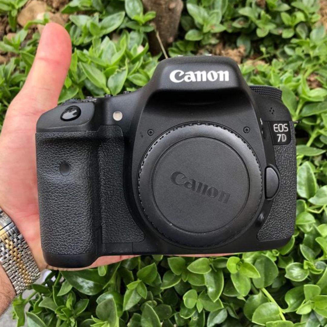 دوربین عکاسی کانن دست دوم Canon EOS 7D Body (شات 7000)