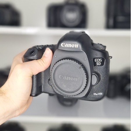 دوربین عکاسی کانن (دست دوم) Canon EOS 5D Mark III Body