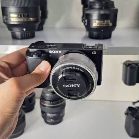 دوربین بدون آینه سونی دست دوم Sony ZV-E10 Mirrorless Camera kit 16-50mm
