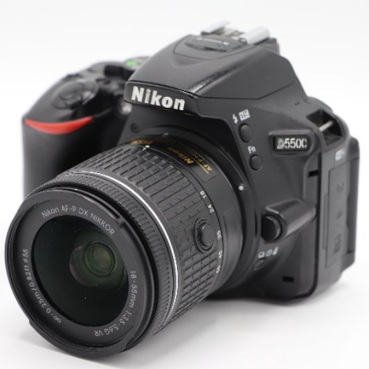 دوربین عکاسی نیکون دست دوم Nikon D5500 Kit AF-P 18-55mm f/3.5-5.6G VR (80000 شات)
