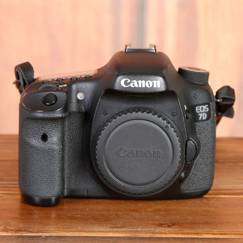 دوربین دست دوم عکاسی کانن Canon EOS 7D Body (38000 شات)