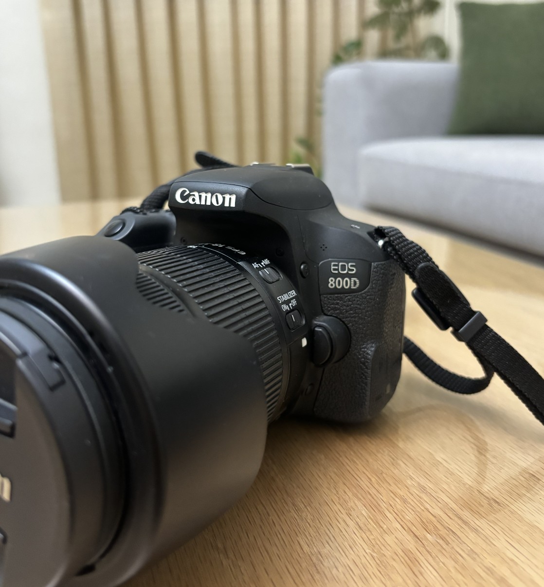 دوربین عکاسی canon 800d