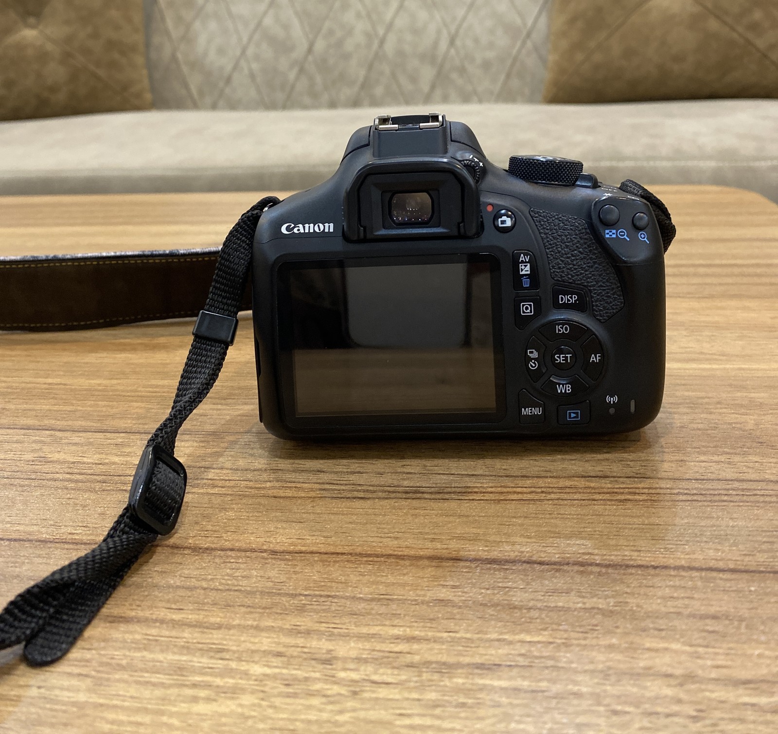 دوربین canon 1300d 18-55 mm
