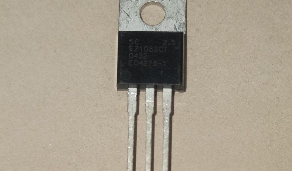 EZ1083CT-2.5