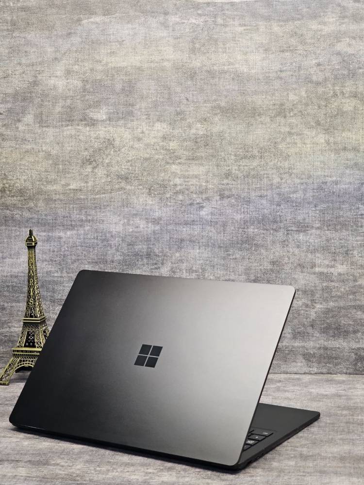 Surface Laptop 5