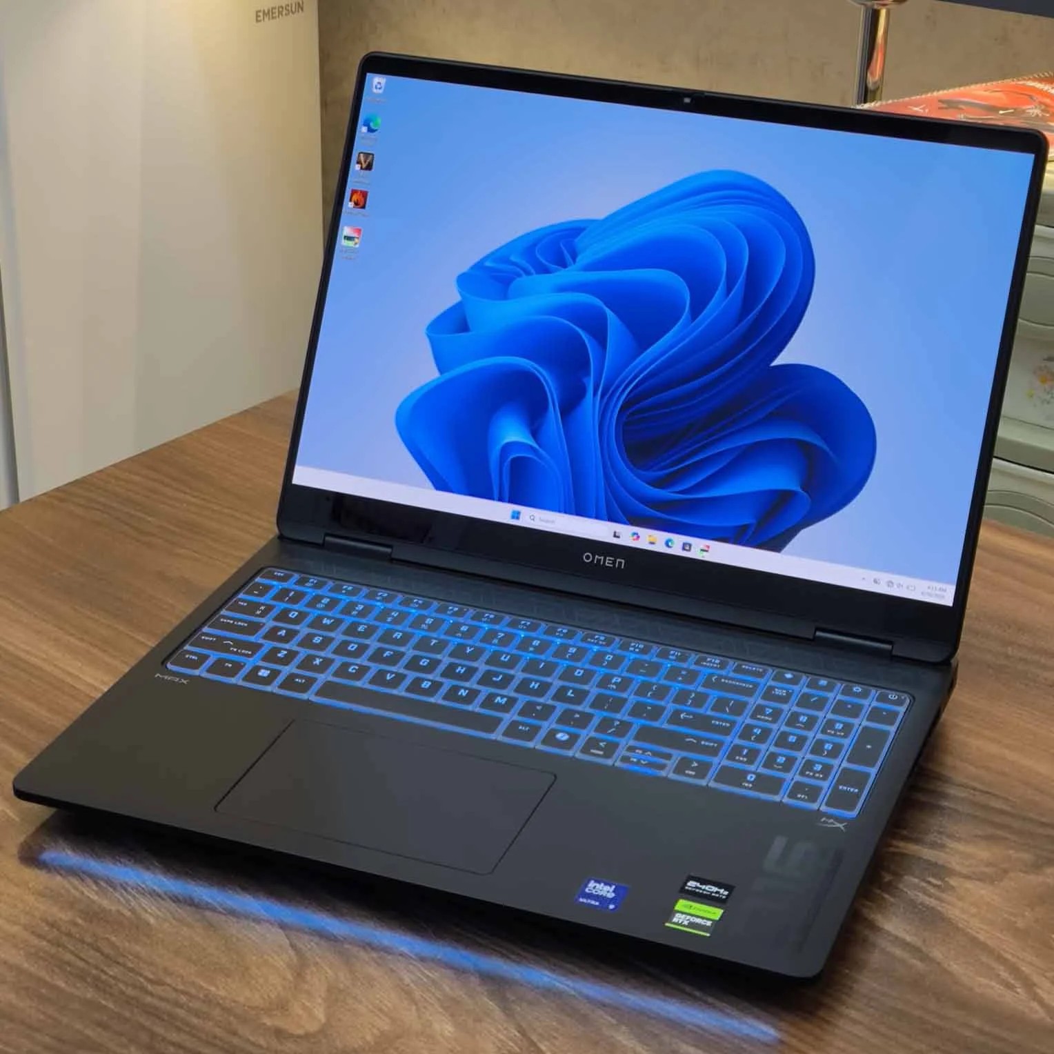 HP OMEN MAX 16 RAI9/16/1TB/RTX5070