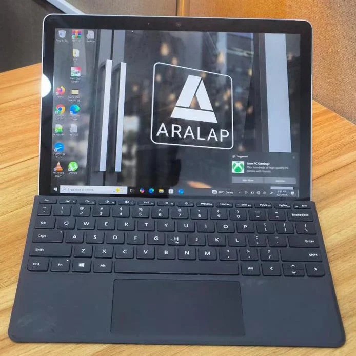 Microsoft Surface Go Pro /pentiom/4/64