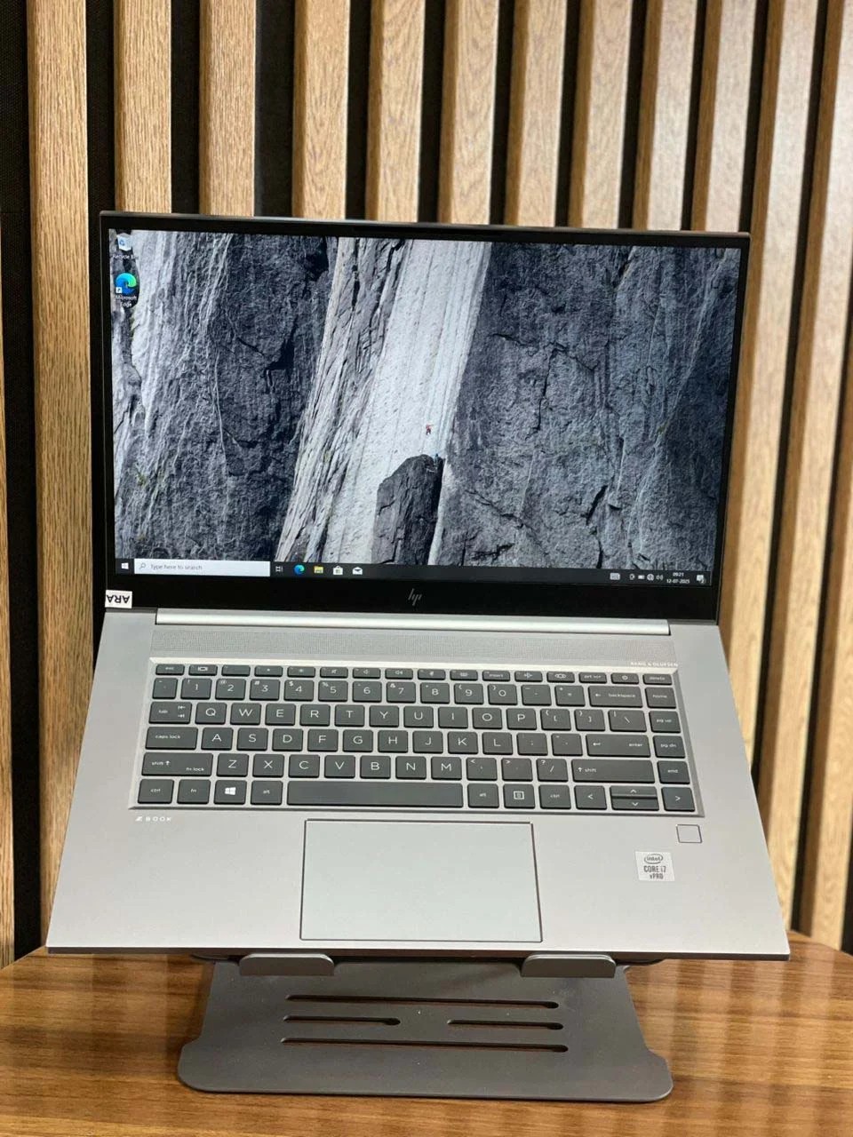 HP ZBook Studio G7 /i7-10/32/512/t1000