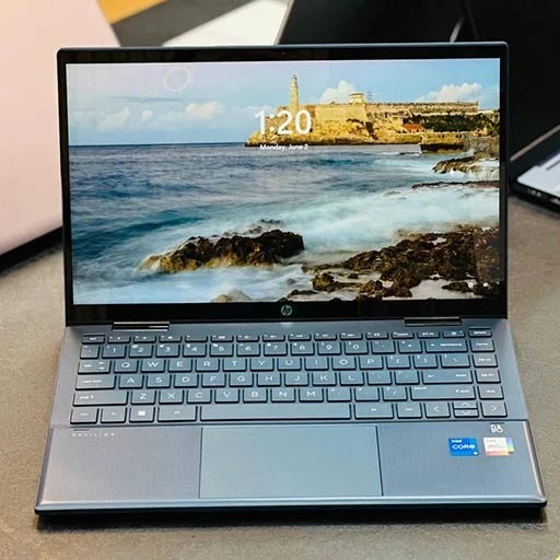 HP Pavilion 14 /i3-12/8/1tb