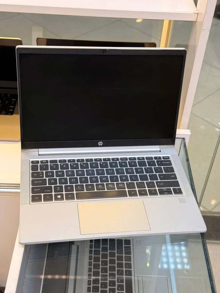 HP ProBook 430 G8 – i5-1135G7 – 8GB – 256GB SSD – Intel Iris Xe – 13.6″ HD