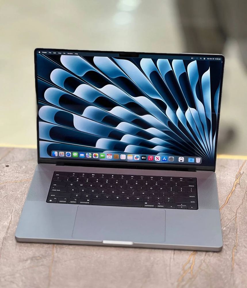 Apple MacBook Pro 2021 – M1 Pro – 16GB – 1TB SSD – M1 Pro GPU – 14″ 4K