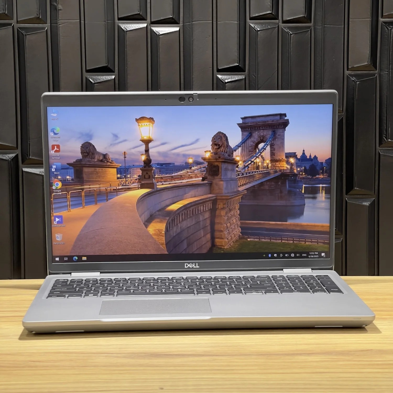 لپتاپ حرفه ای Dell Precision 3561