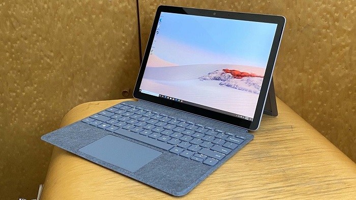 لپتاپ تبلت استوک Microsoft Surface Go 2 M3 8100Y 8GB-RAM 128GB-SSD 10″ FullHD