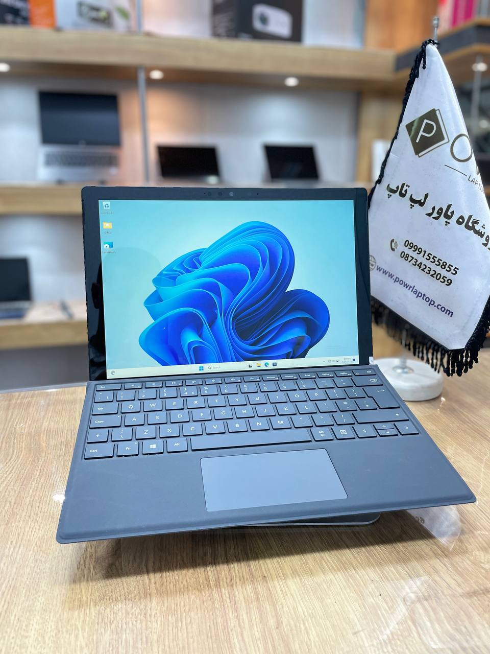 لپ تاپ استوک سرفیس Microsoft Surface Pro 7 (هاله دارد) – Core i5 1035G4 – 8GB RAM – 256GB SSD – Intel Iris Plus – 12.3 Inch