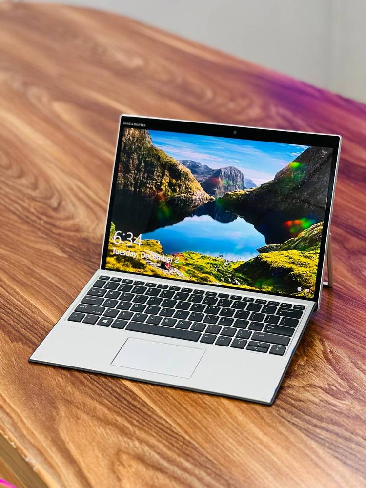 لپ تاپ HP Elite X2 G8 i5 (1145G7) 16GB-256SSD-Intel iris xe